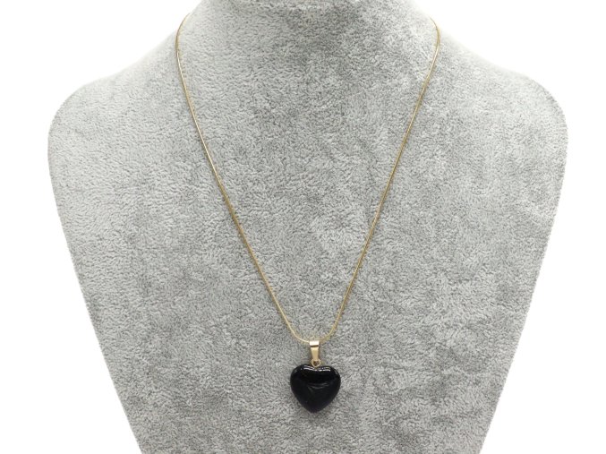 Řetízek s přívěskem - černý kámen