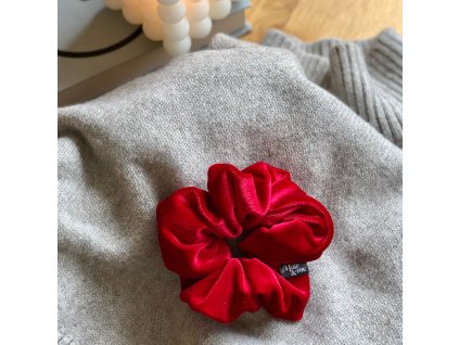 Sametová scrunchie RED