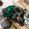Scrunchie z plavkoviny JADE GREEN