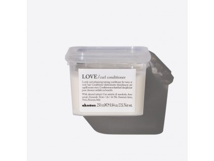 75527 ESSENTIAL HAIRCARE LOVE CURL Conditioner 250ml Davines 2000x