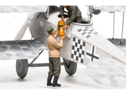F32 005 German aerodrome personnel Bomb loading team
