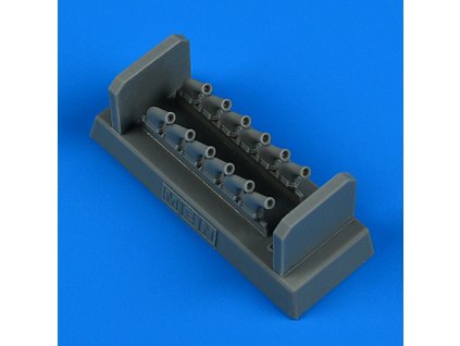 01 QBT 48969 L