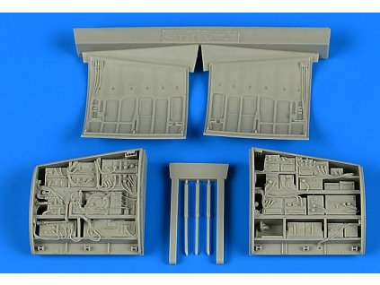 AIR04755 F 15 Eagle electronic bay