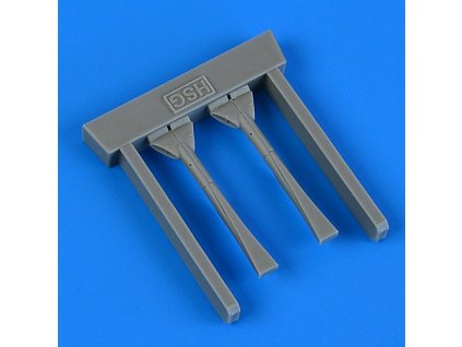 01 QBT 49013 L