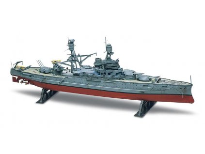 Plastic ModelKit MONOGRAM loď 0302 - USS Arizona Battleship (1:426)