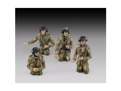 1/48 German tank crew in pit dot - WWII