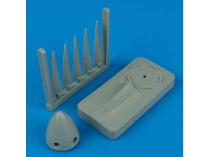 1/48 Spitfire Mk. XIV propeller w/tool
