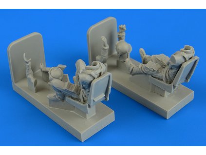 1/48 German Luftwaffe Pilot & Operator with seats for Me-262B-1A/U1