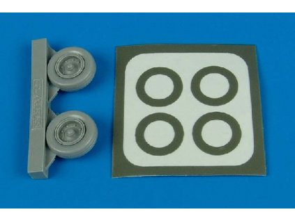 1/72 A-1H Skyraider wheels & paint masks - (for U.S.A.F. version)