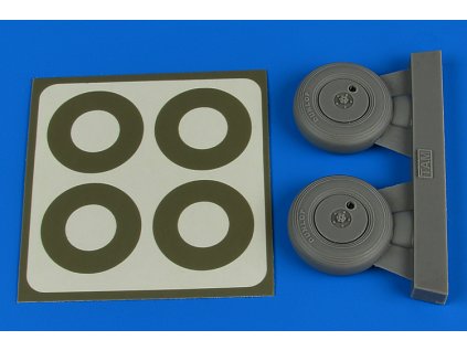 Spitfire Mk.IX wheels (covered) & paint masks