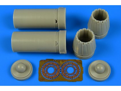AIR4702 1 48 f a 18c exhaust nozzles closed KIN