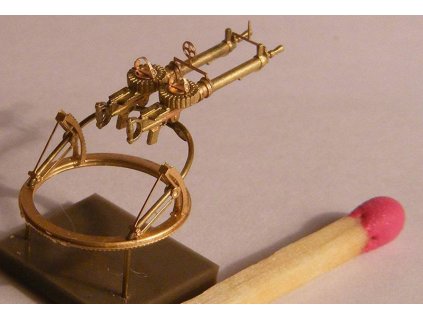 vyr 126a72 08 Lewis Mk II twin MG on the scarf ring