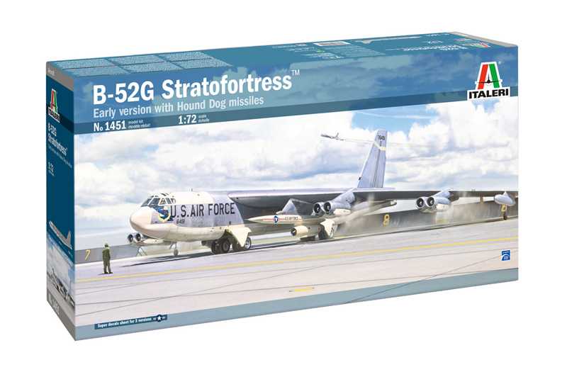 Fotografie Model Kit letadlo 1451 - B-52G Stratofortress Early version with Hound Dog Missiles (1:72)