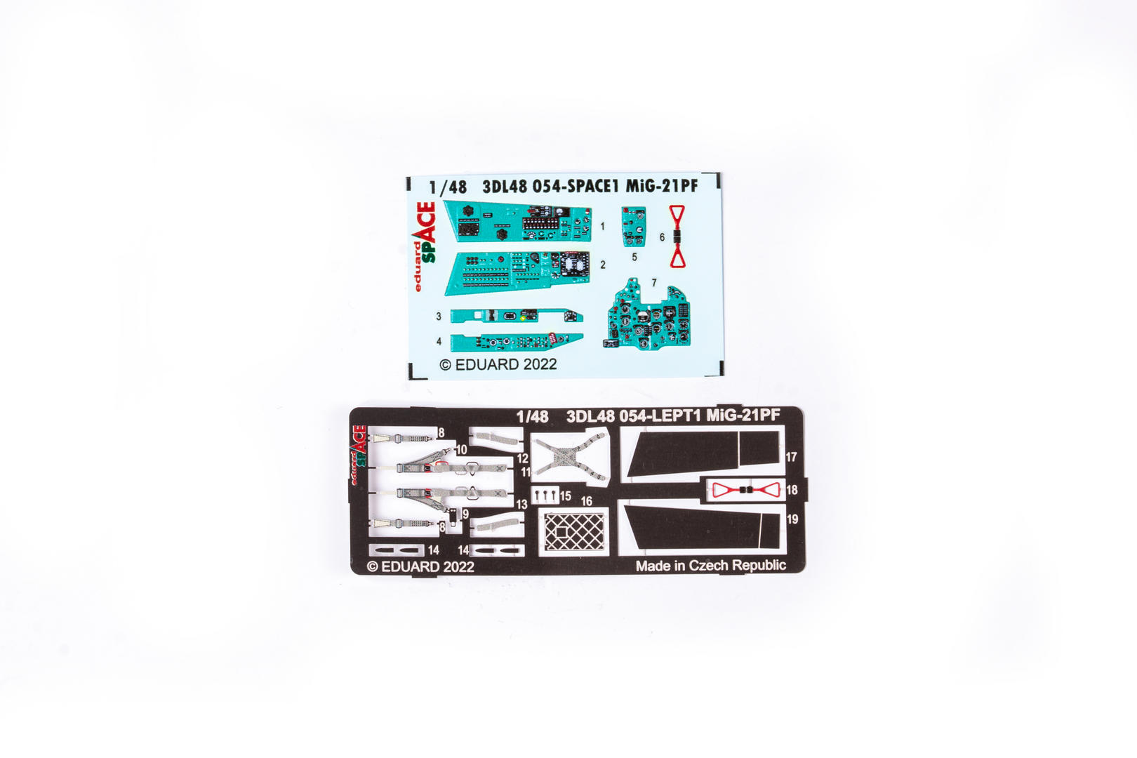 1/48 MiG-21PF SPACE (EDUARD)