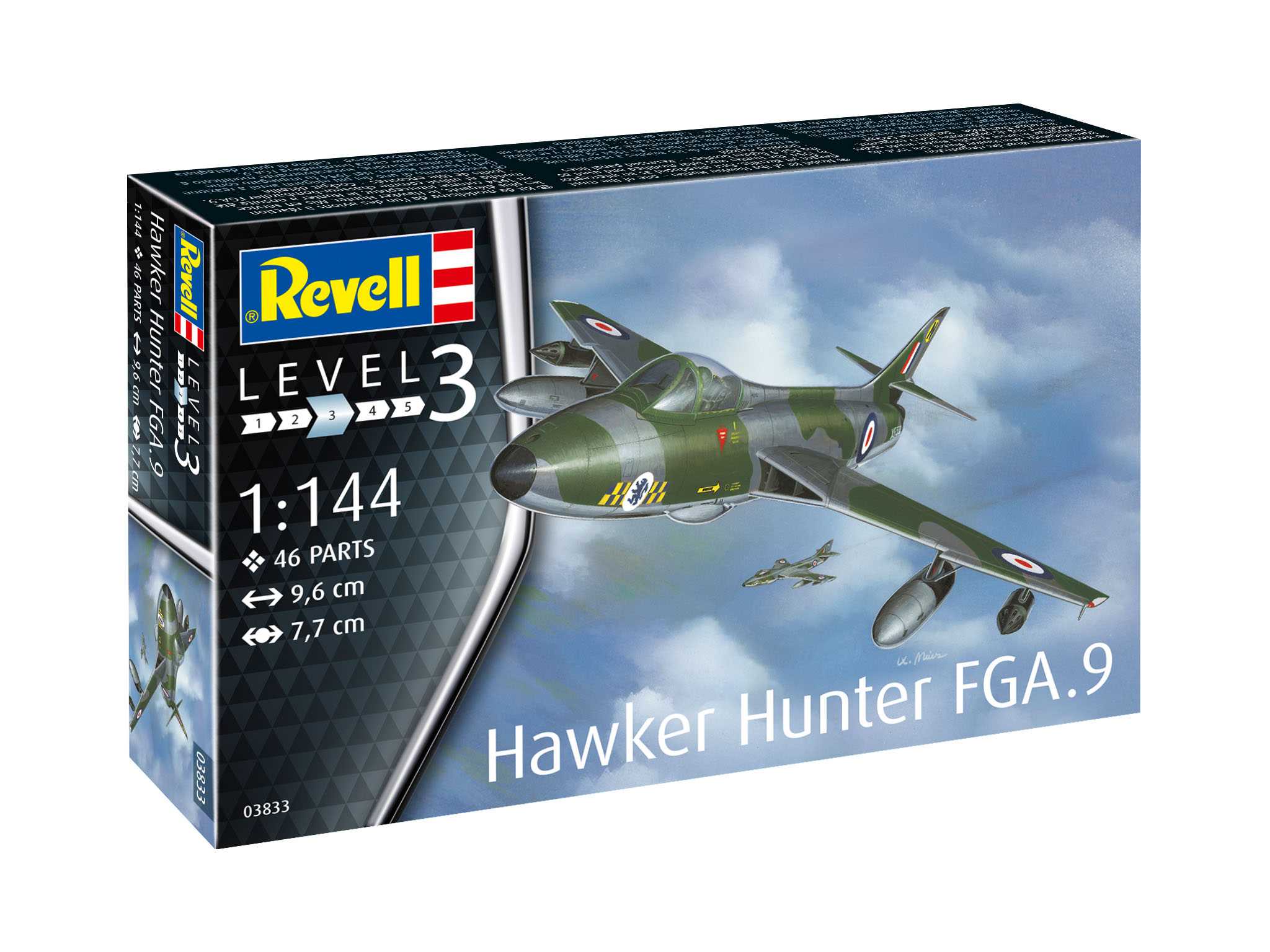 Fotografie Plastic ModelKit letadlo 03833 - Hawker Hunter FGA.9 (1:144)