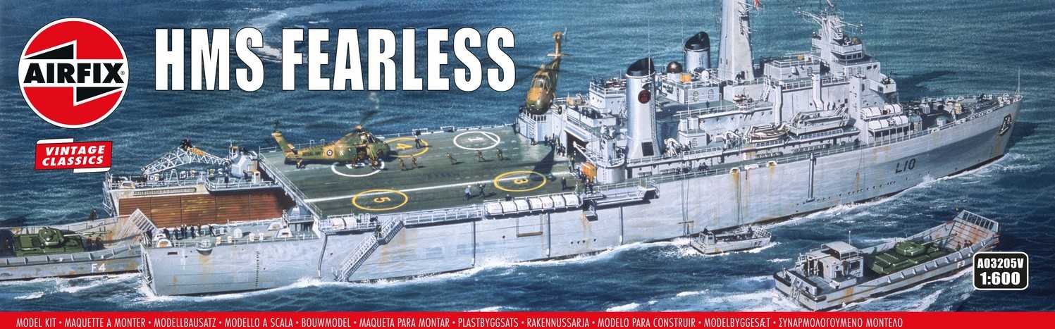 Fotografie Classic Kit VINTAGE loď A03205V - HMS Fearless (1:600)
