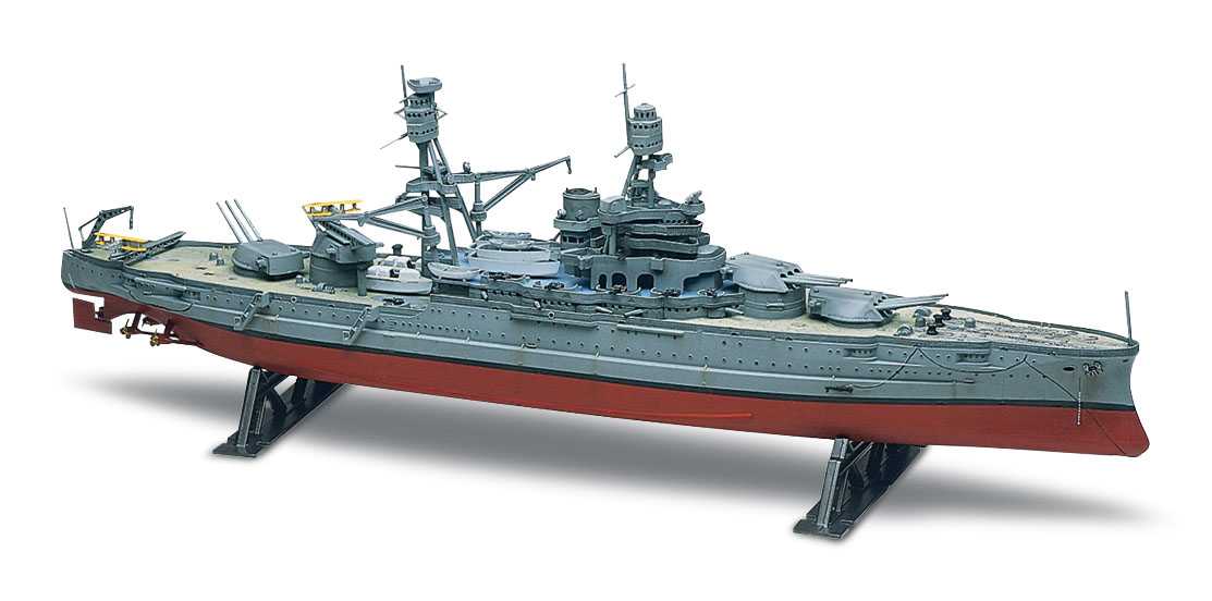 Plastic ModelKit MONOGRAM loď 0302 - USS Arizona Battleship (1:426)