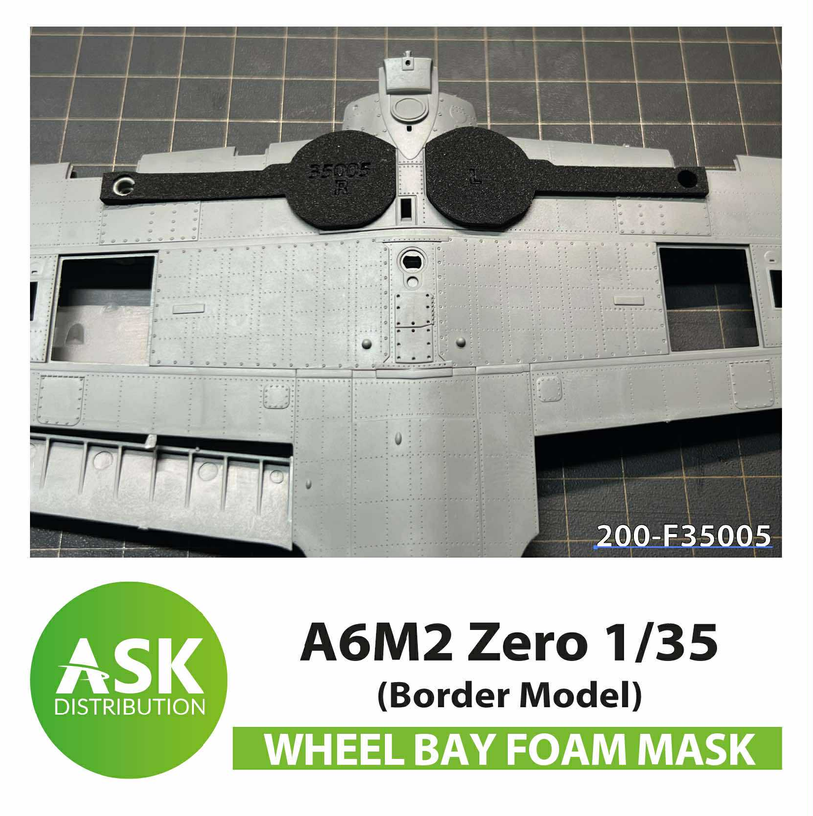 Fotografie 1/35 A6M2 Zero Wheel bays - FOAM flexibel express fit mask for Border Model kit