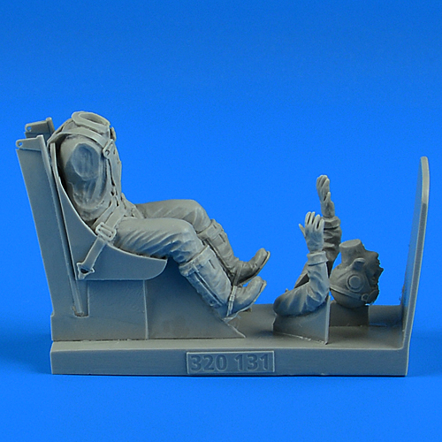 1/32 US NAVY WWII Pilot with ej. seat for F4U Corsair