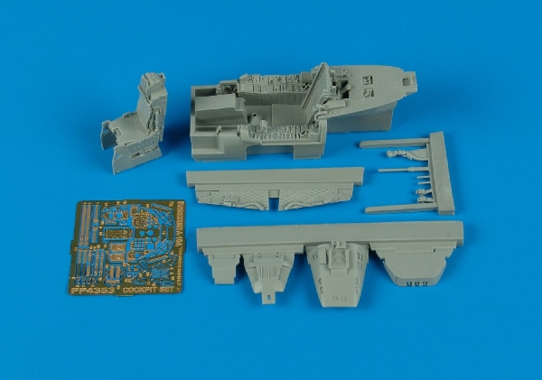 1/48 A-10A Thunderbolt II cockpit set