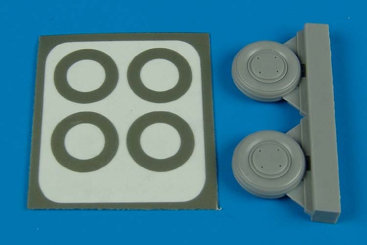 1/72 P-40 wheels & paint masks (type B)