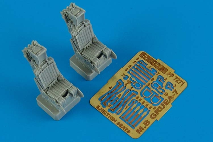 1/72 M. B. GRUEA-7 ejection seats - (for A-6E/EA-6A)