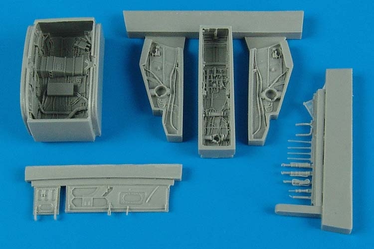 1/72 F-100C/D Super Sabre wheel bays