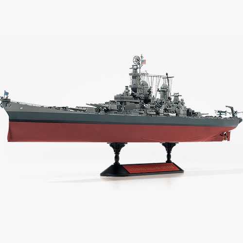 Fotografie Model Kit loď 14223 - USS Missouri BB-63 Modeler's Edition (1:700)