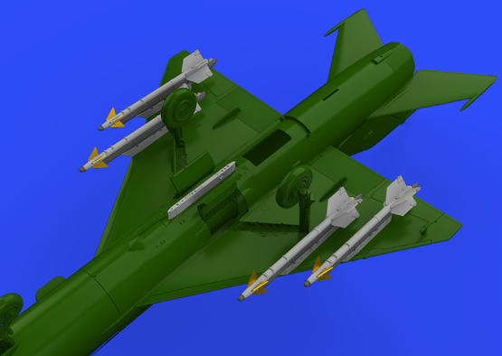 R-13M rakety s pylony pro MiG-21 1/72