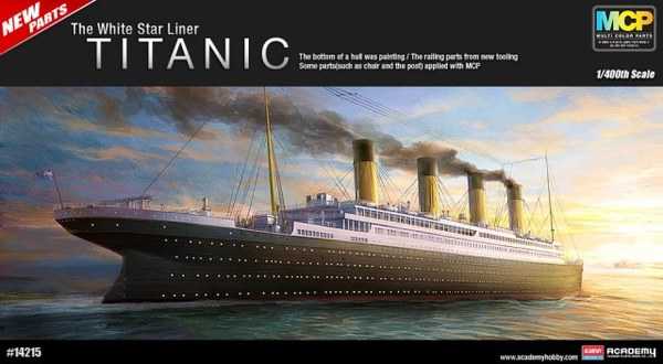 Fotografie Model Kit loď 14215 - The White Star liner TITANIC MCP (1:400)