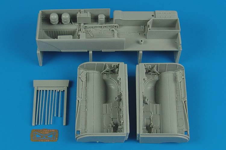 1/32 Su-25K Frogfoot A wheel bay (TRUMP)