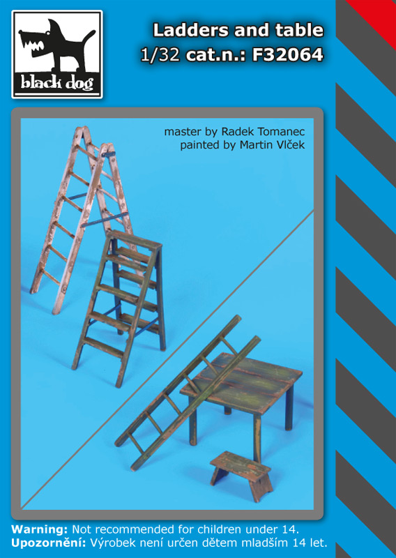 1/32 Ladders and table