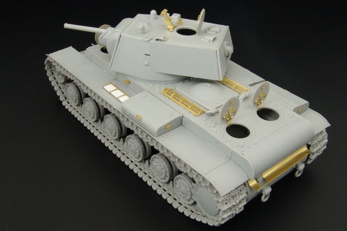 1/48 KV-1 model 1941 (HOBBYB)