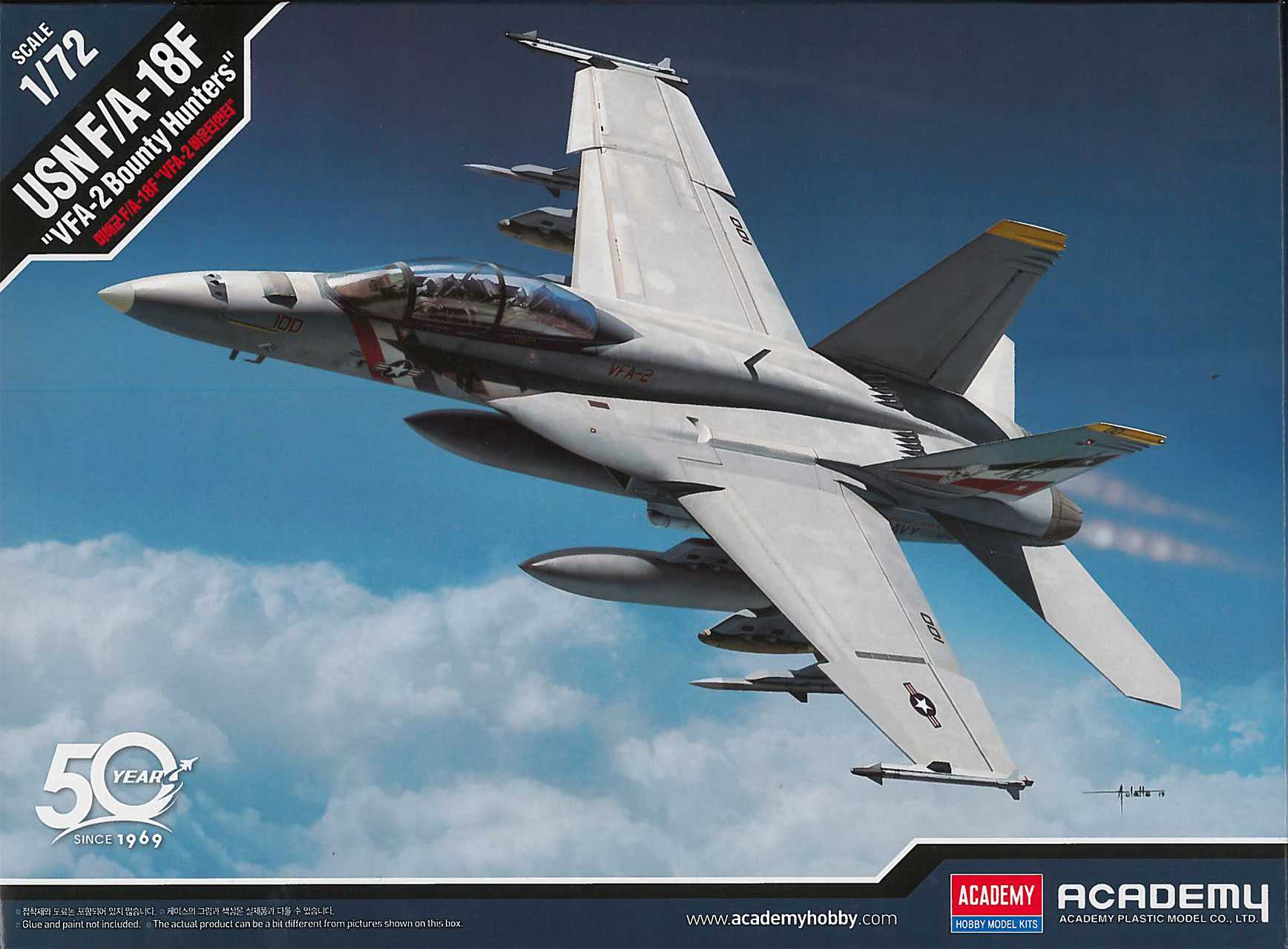 Fotografie Model Kit letadlo 12567 - USN F/A-18F "VFA-2 Bounty Hunters" (1:72)