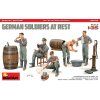 1/35 German Soldiers at rest (Special edition)