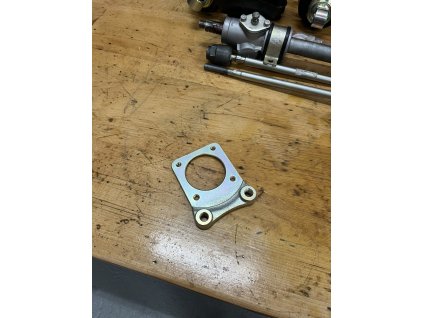 Držáky 4p třmenů