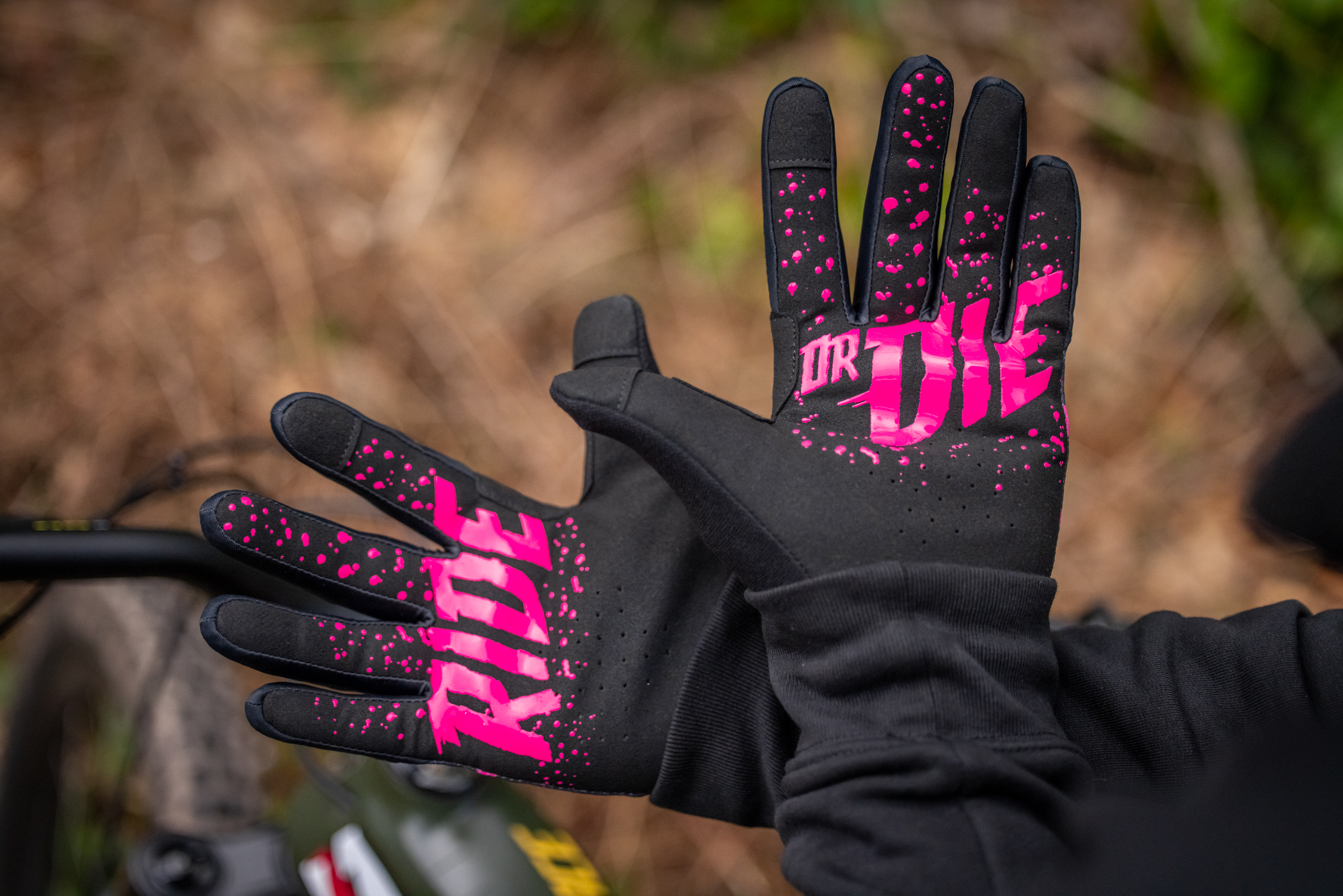 Pink Polka Rider Gloves - MR5_3047