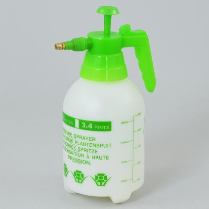POSTREKOVAČ RUČNÝ 1,5l