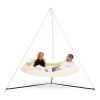 3 Cream Hangout Pod + White Stand With People rodinná houpačka Hamaka eu
