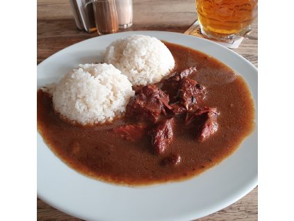 HOVĚZÍ NA HOUBÁCH