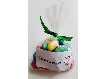 mamince barevné mandle v jogurtu