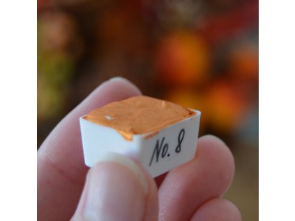 Oranžová NO.8