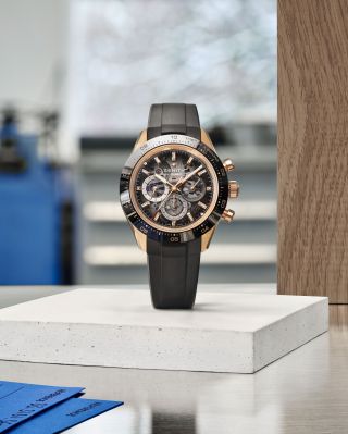 Když @zenithwatches v roce 1969 představil strojek El Primero, nešlo jen o uvedení prvního automatického integrovaného...