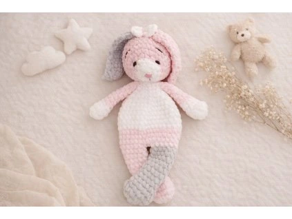 Zajíček usínáček ručně háčkovaný pro děti