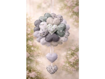 Věneček ze šitých srdíček hndmade