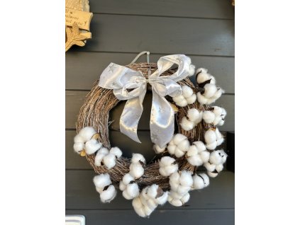Vánoční věnec s bavlníkem