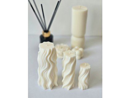 Sada dekorativních svíček „Ocean Breeze“ – Elegantní vlna klidu pro váš domov 🌊✨