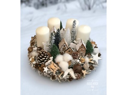 Adventná zimná krajinka