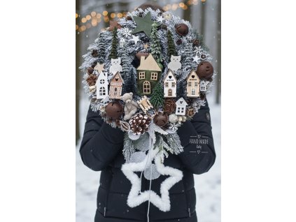 DOMCEKOVO,ZIMNÁ KRAJINKA s hviezdou