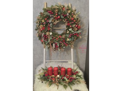 Veniec a adventný svietnik